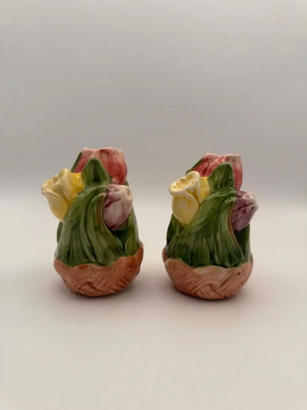 Vintage Floral Salt Pepper Shakers Ceramic Tulip Farmhouse Decor Set
